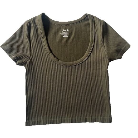 Justify Tops - Justify Top Ribbed Short Sleeve Scoop Neck Crop Olive Green Womens M Casual EUC